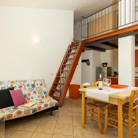 La Casa Di Nonno Eligio Бари-Сардо