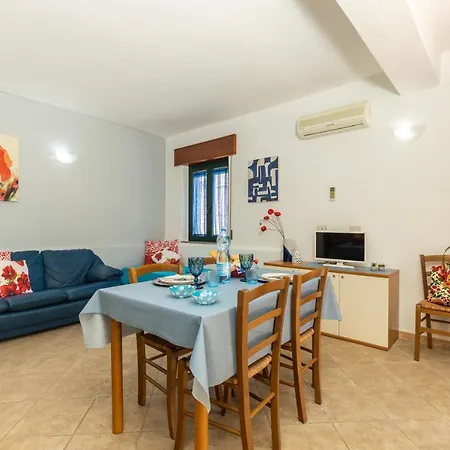 La Casa Di Nonno Eligio * Bari Sardo