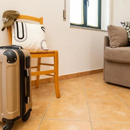 La Casa Di Nonno Eligio Vakantiehuis Bari Sardo