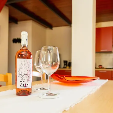La Casa Di Nonno Eligio Ferienhaus *